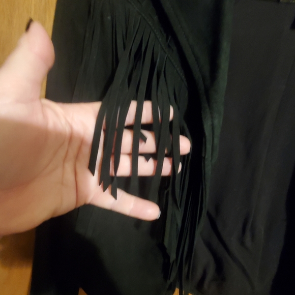 PAIGE DARLENE FRINGED SUEDE LEATHER. CROPPED. BLACK. OPEN  XS - Picture 8 of 13